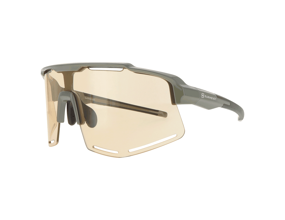Hickory Moss Green photochromic lens transition